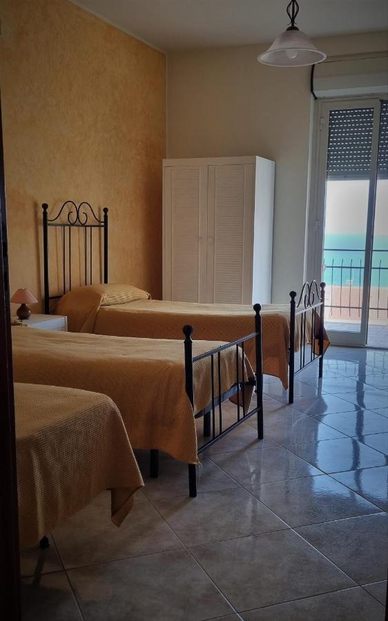 Delle Rose Bed & Breakfast Cefalu Exterior photo